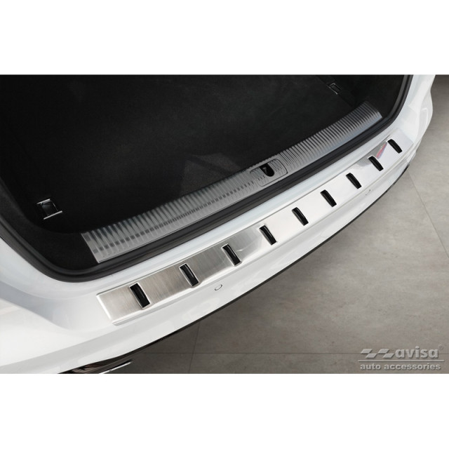 RVS Achterbumperprotector passend voor  Audi A4 Avant B9 (incl. S-Line) 2015-2019 & Facelift 2019- - 'STRONG EDITION'